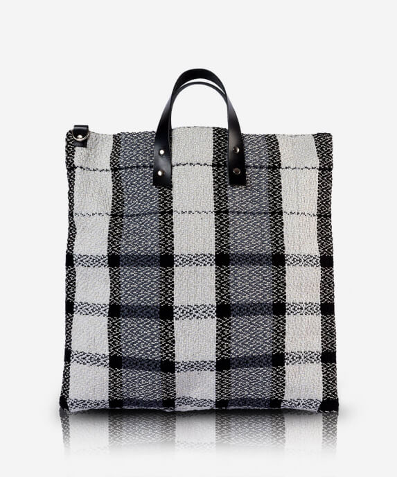 A Magic Cabinet - Tote Bag Black and White Fibra Fibra