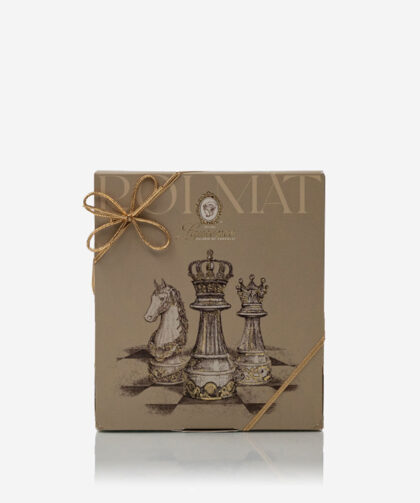 A Magic Cabinet-Chess Roi Mat Trilogy Laurence Chocolates