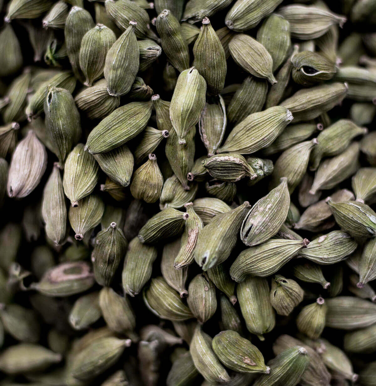 A Magic Cabinet-Traditional Ouzo 700ml Apalarina